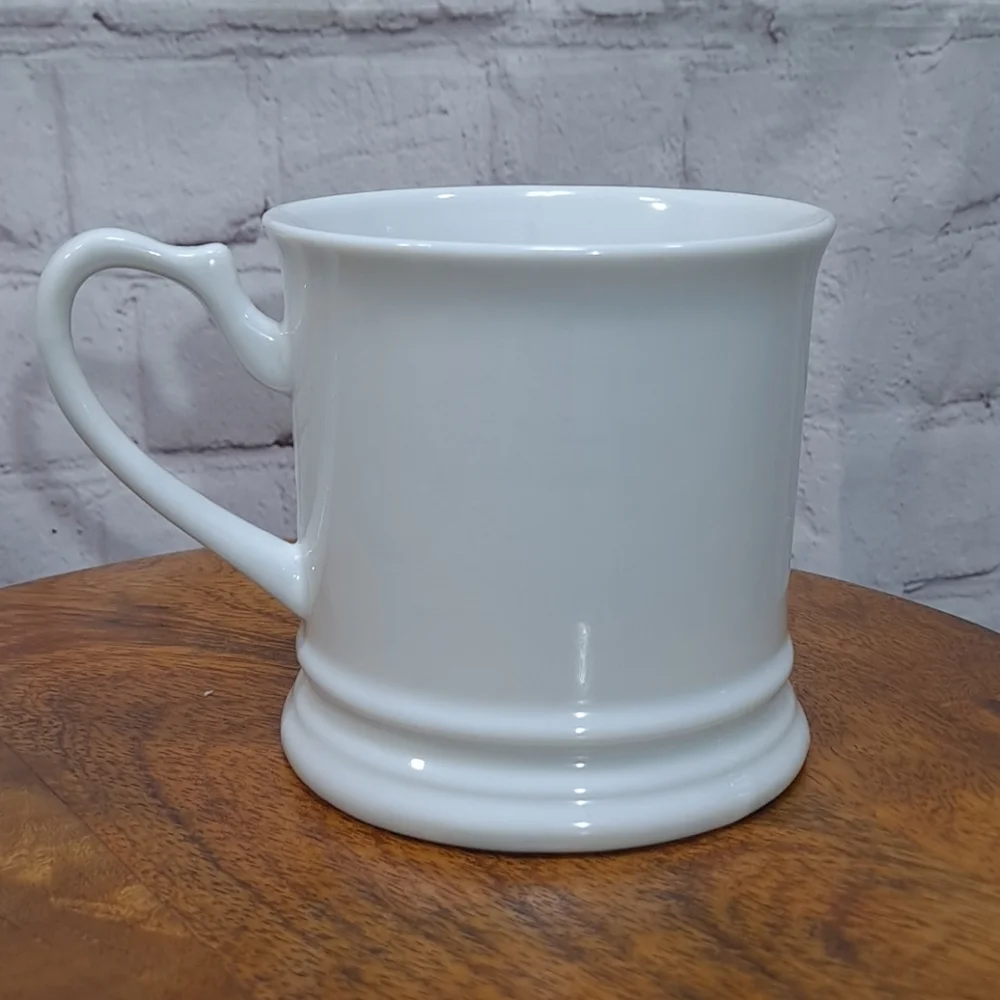 Williams Sonoma White And Black T Monogram 16oz Mug